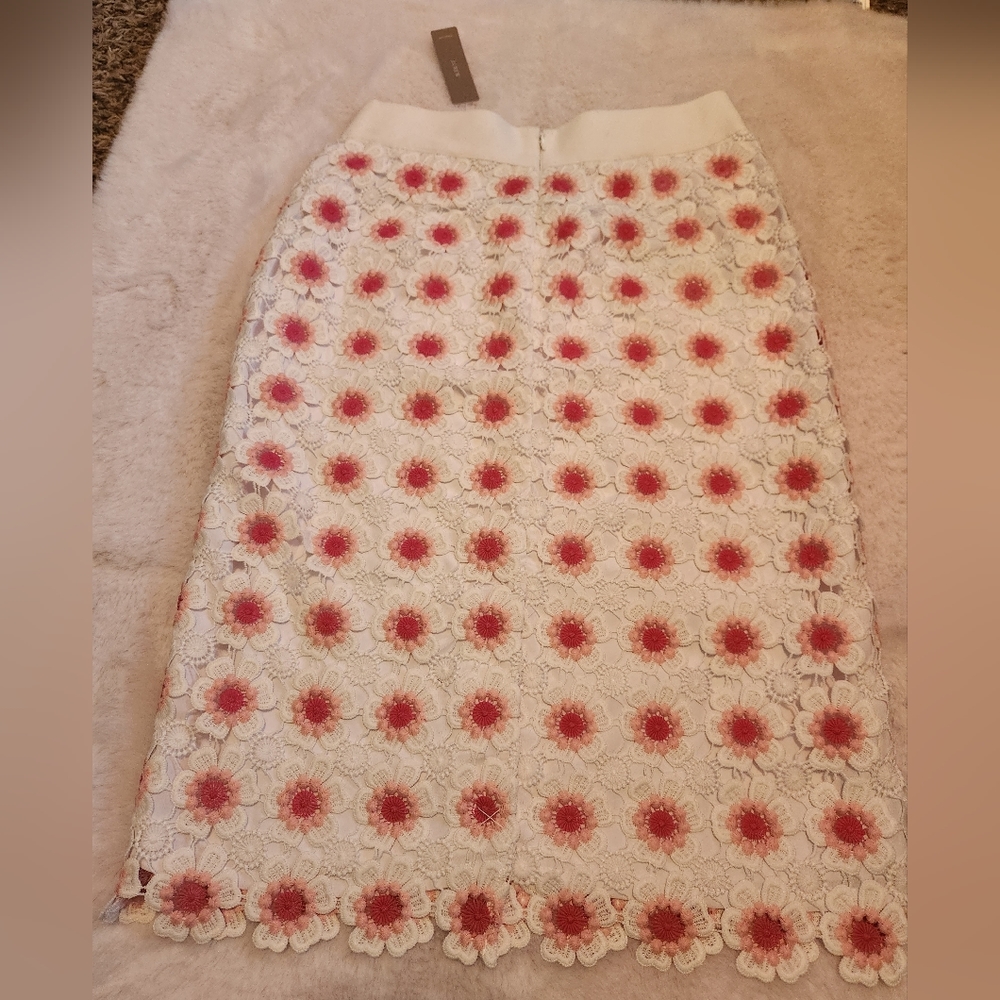 NWT J. Crew Crochet Pencil Skirt Size 0 Pink & White Floral Knee Length - Picture 2 of 6